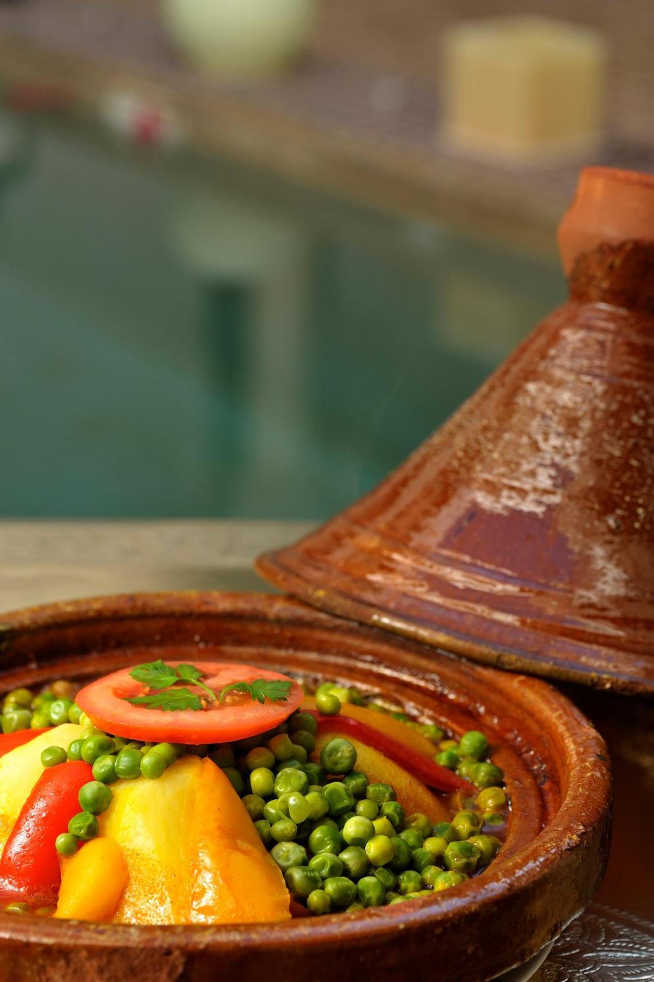 Riad Le Jardin D'Abdou Marrakesh Exteriör bild A tagine