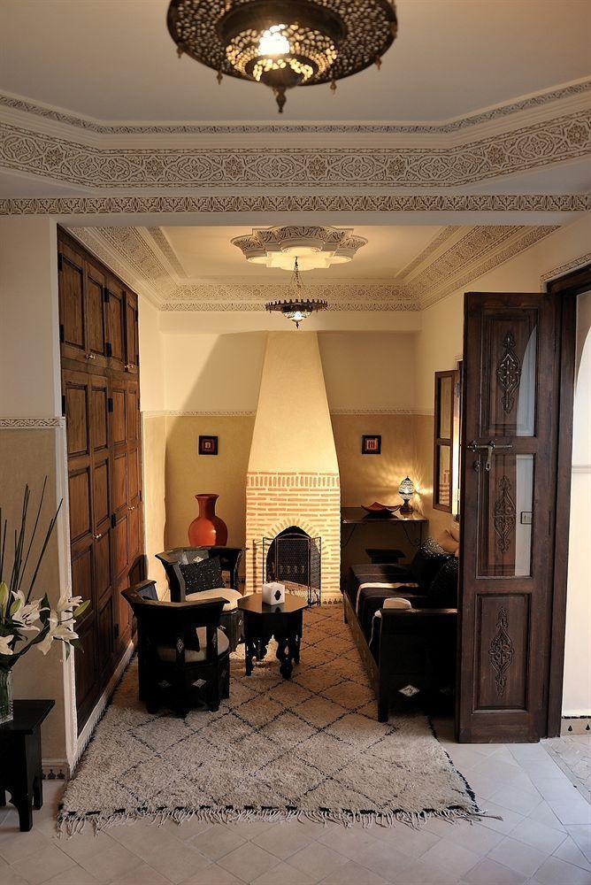 Riad Le Jardin D'Abdou Marrakesh Exteriör bild A Moroccan living room